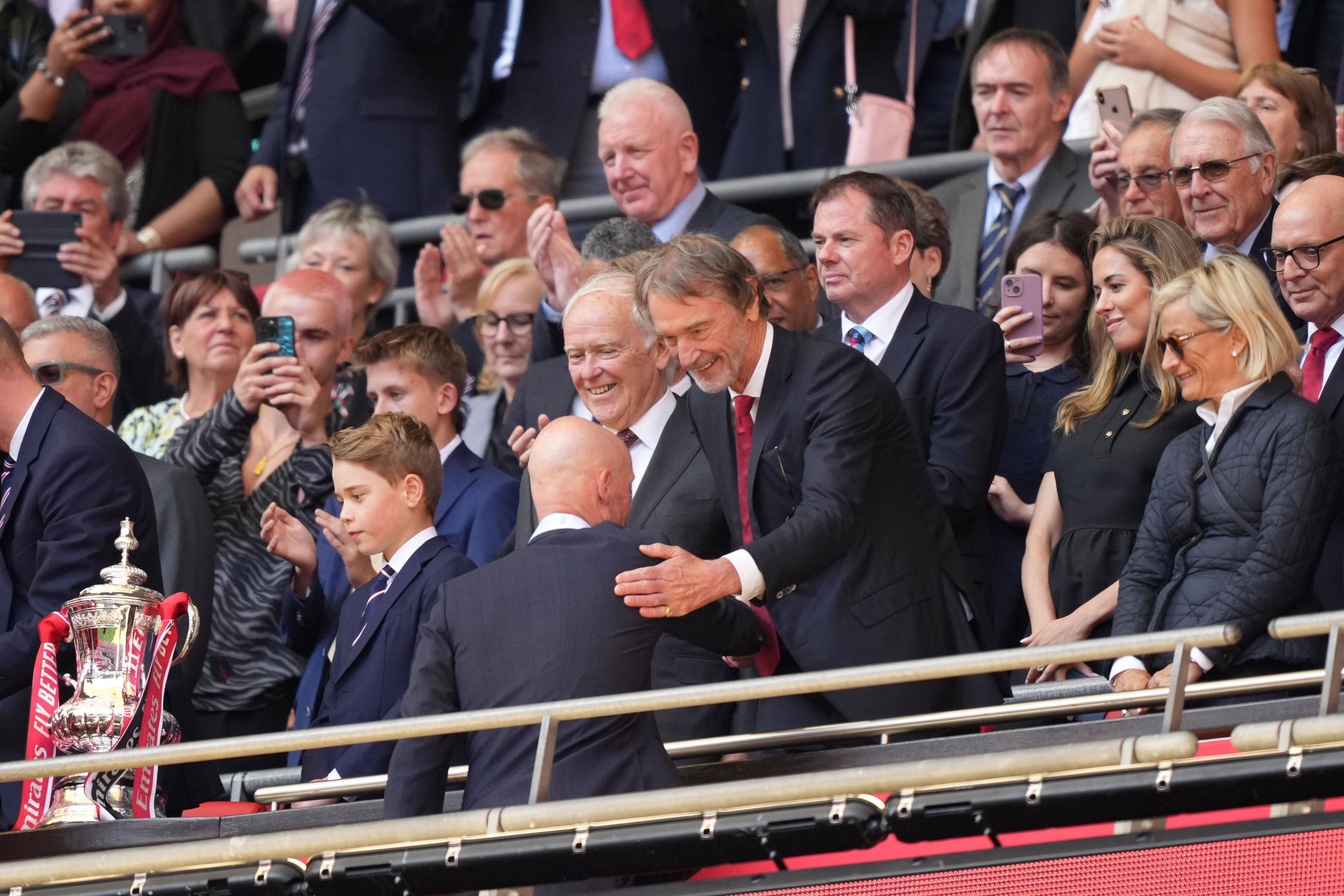 关于全球热议！欧洲杯场外八卦引关注的信息