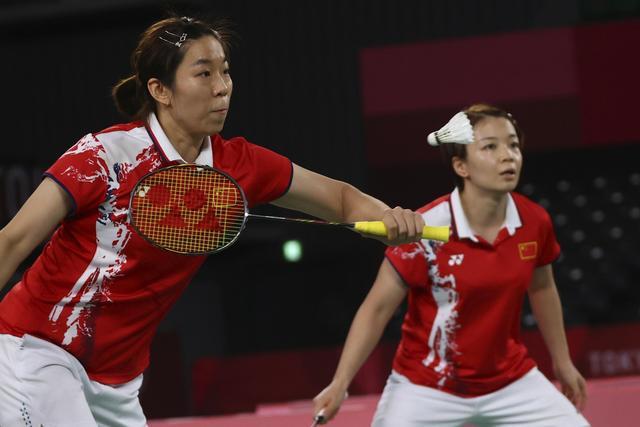 中国队轻取印尼队,马琳统治全场 中国队轻取印尼队,马琳统治全场