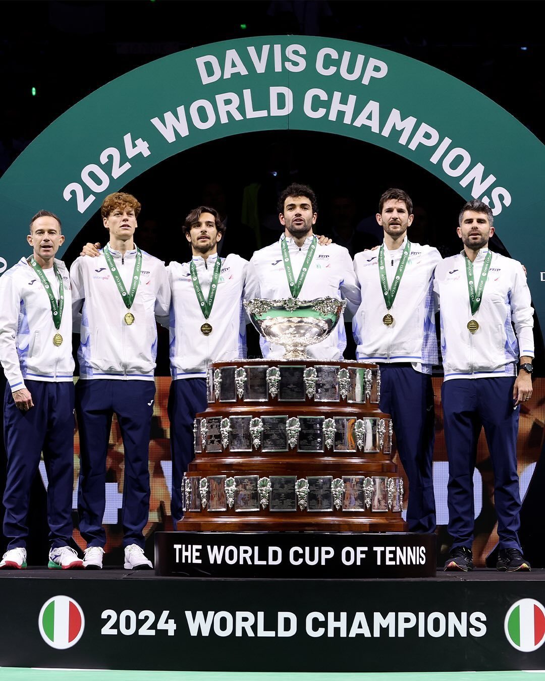 温网逆转戴维斯杯，辛纳关键制胜