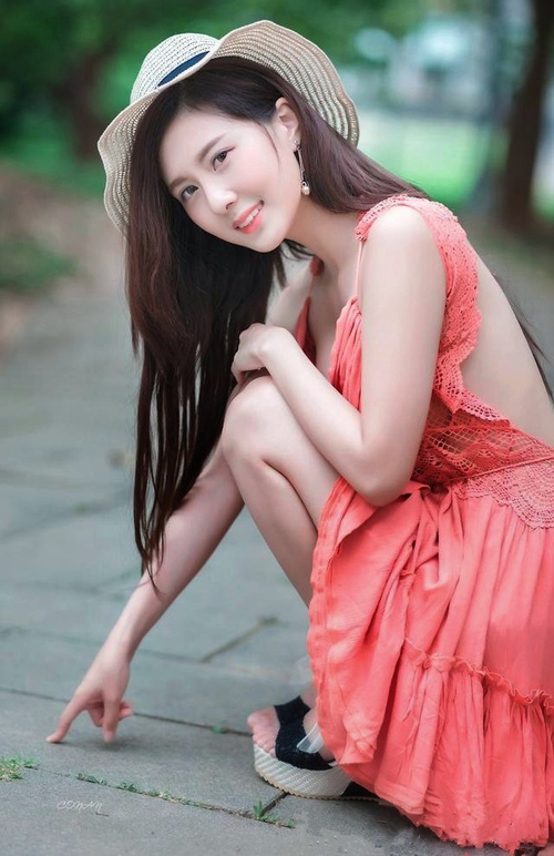 从被忽视到掌控比赛，西亚卡姆的救赎之夜，篮网用意志击碎掘金王座