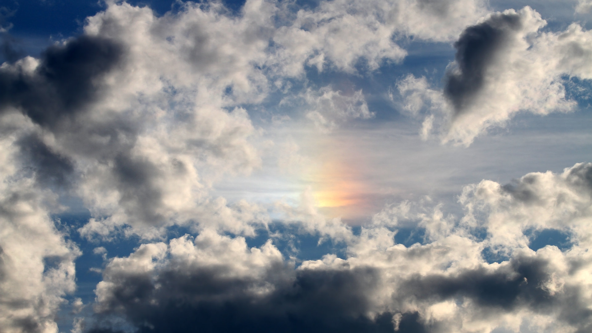 改写历史的雨夜，奥利维耶希腊首秀逆袭芬兰，一场胜利的千钧之重