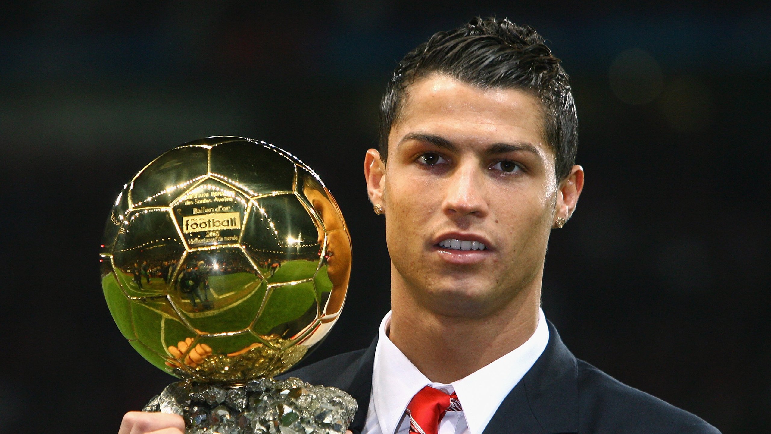 北欧冰刃与伦敦焰火，当芬兰血统在欧冠决赛点燃